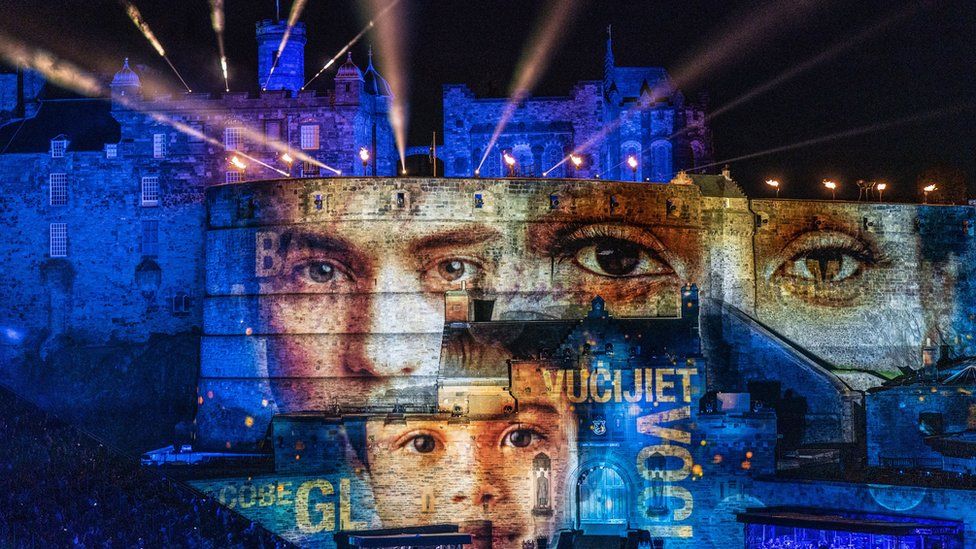 Light projections on Edinburgh Castle