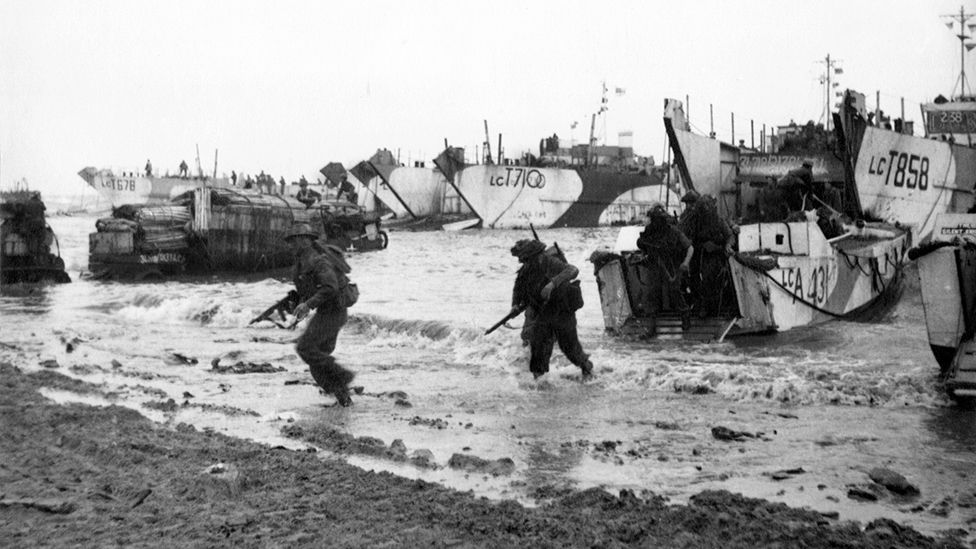 British soldiers landing on D-Day