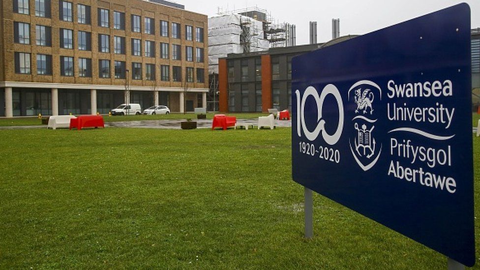 Swansea University chiefs considered pressuring police - tribunal - BBC News