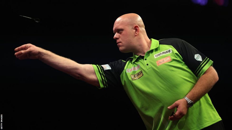 PDC Players Championship Finals Michael van Gerwen beats Rob Cross to