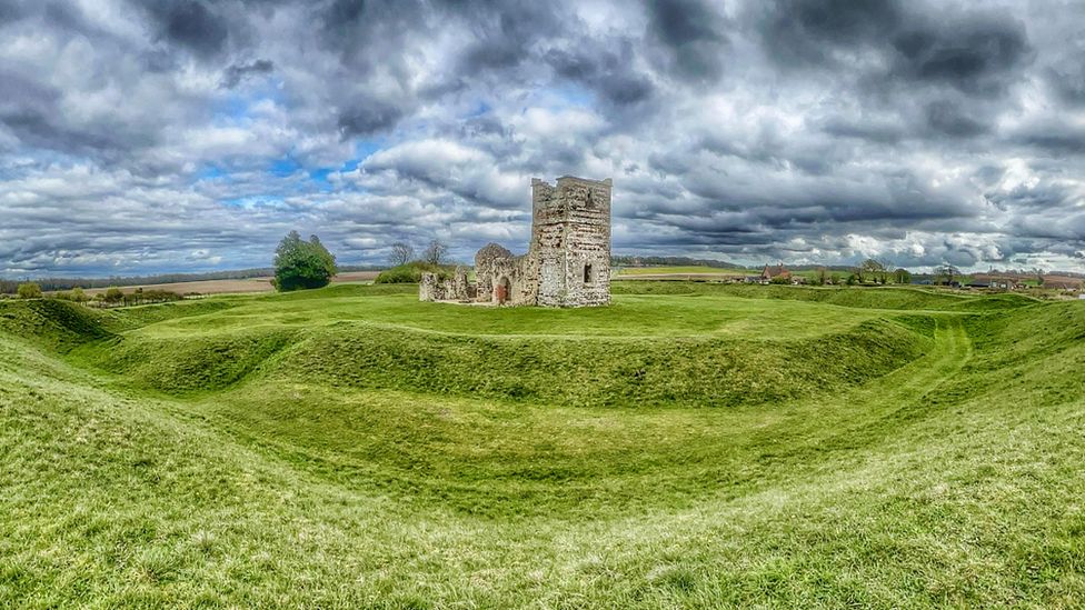 This stunning shot was taken by Weather Watcher CourierAnt in Wimborne St Giles