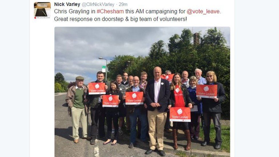 Tweet by Nick Varley showing Chris Grayling with Vote Leave campaigners