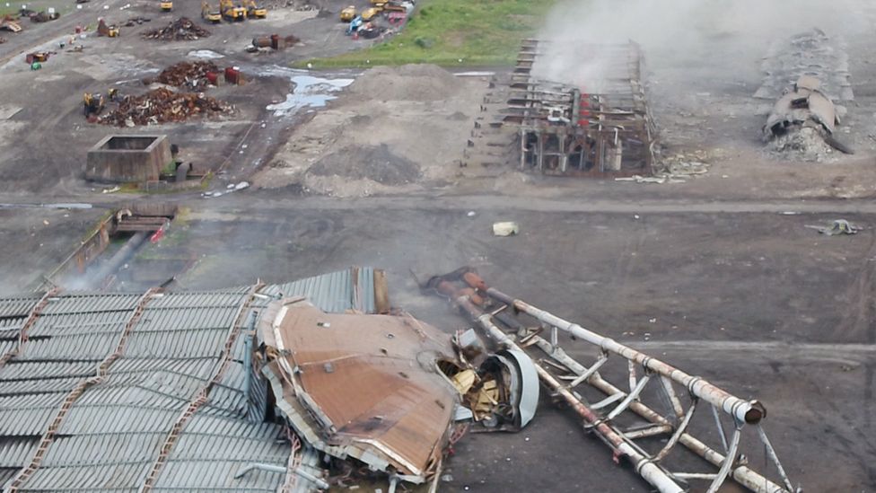 Last of Redcar steelworks demolished for Teesworks site - BBC News