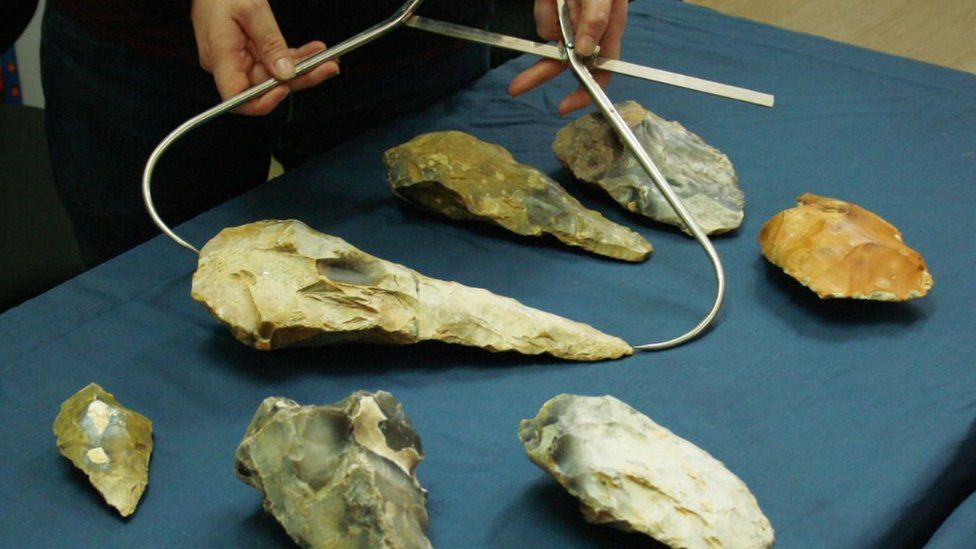 Early prehistoric chromatic  tools