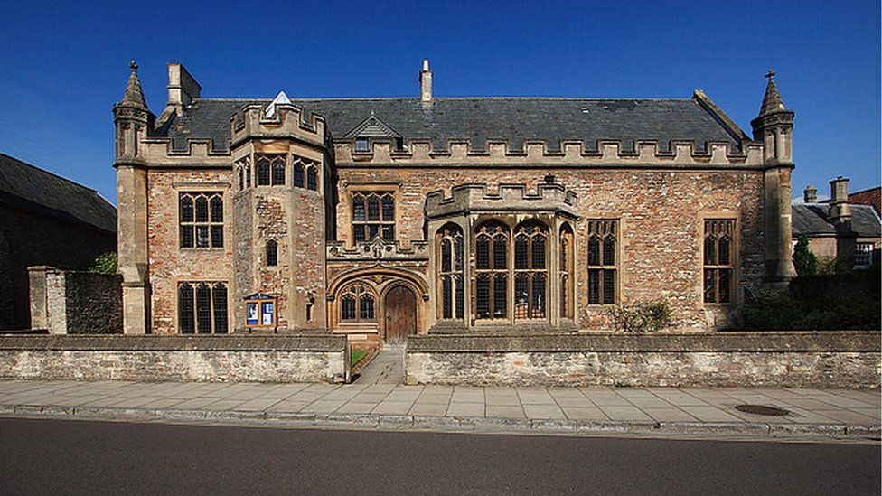 Wells Cathedral School - music school
