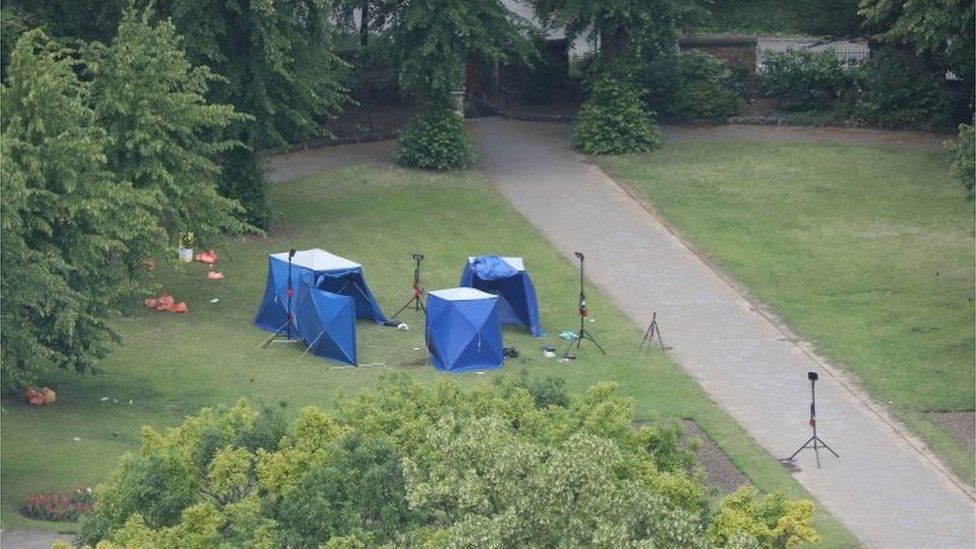Blue tents erected for murder investigations in Forbury Gardens