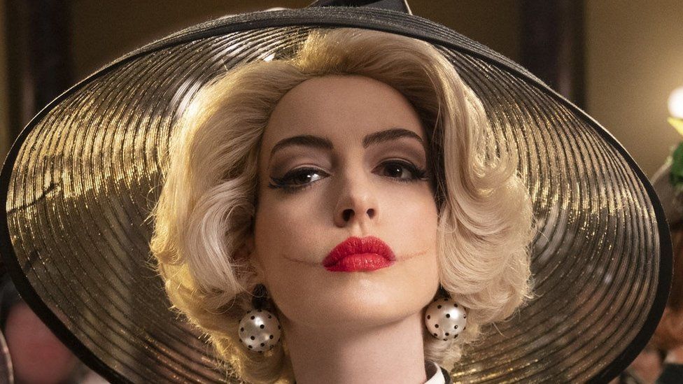 Roald Dahl family sorry for author's antiSemitic remarks BBC News