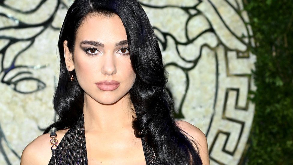 Dua Lipa Net Worth, Age, Height, Parents And More