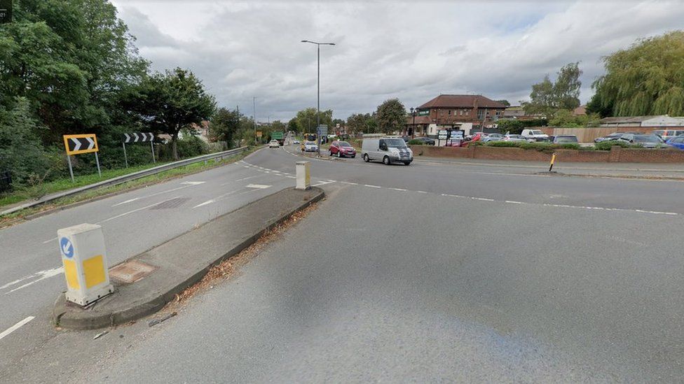 Junction at A609 Ilkeston Road, A609 Nottingham Road and the A6007 Stapleford Road at Trowell