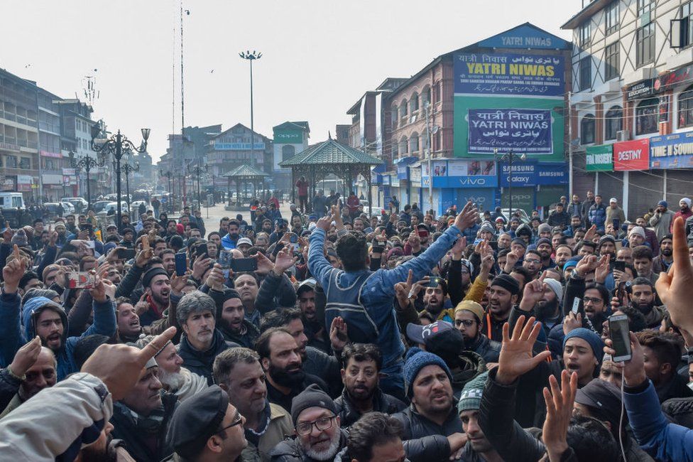 Kashmiri traders are seen shouting slogans during the protest. Traders in Lal Chowk and adjoining markets closed their shops as a mark of protest against attacks on Kashmiris elsewhere in India.