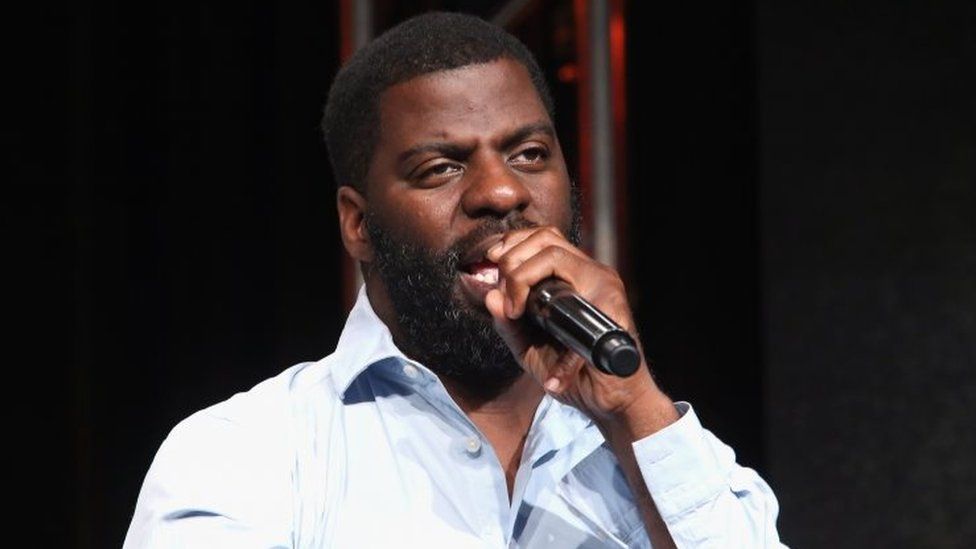 Hip-hop artist, songwriter and activist Che "Rhymefest" Smith performs at The Beverly Hilton Hotel.