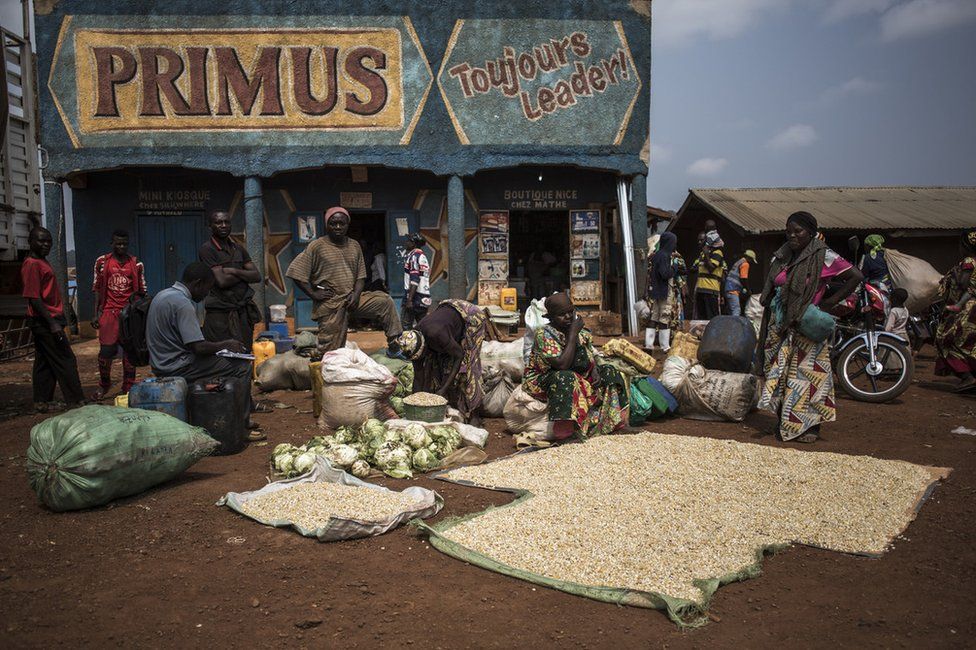A market along the road between Beni and Mangina in Democratic Republic of Congo