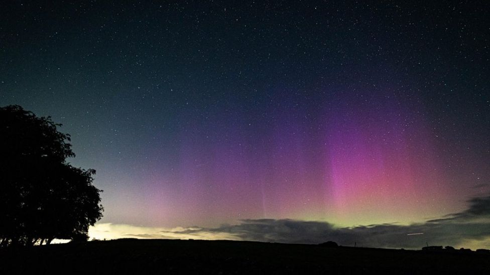 Northern Lights Dazzle In Spectacular Show Across North West Skies ...