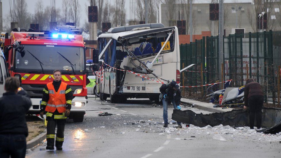 france bus crash six teenagers killed in rochefort bbc news