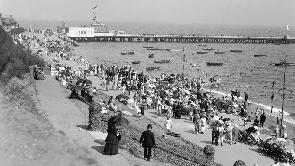 Clacton seafront in 1925