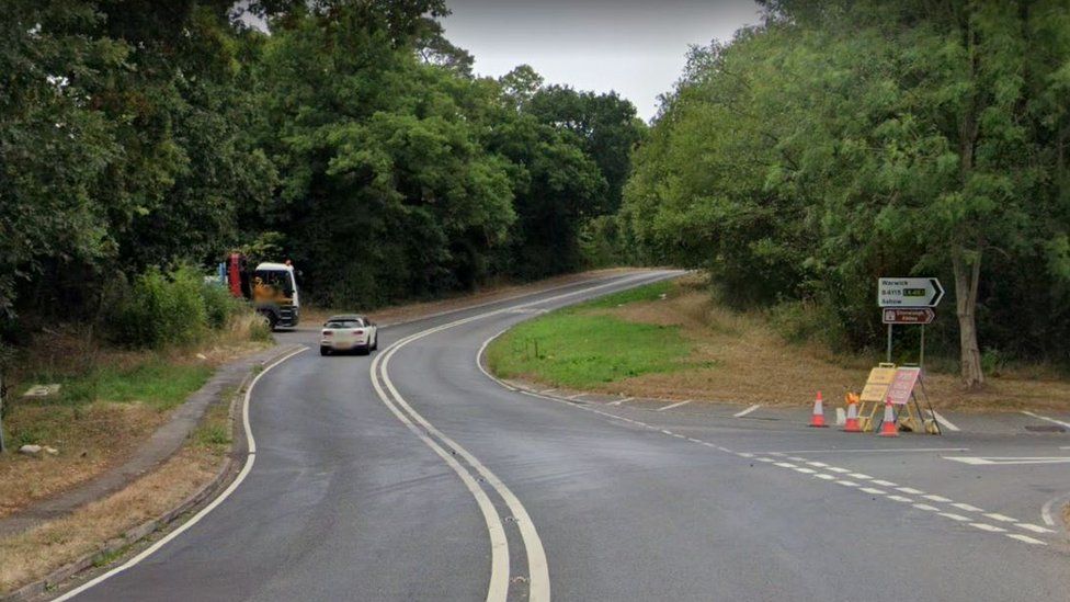 Stoneleigh crash Witnesses sought after motorcyclist dies BBC News
