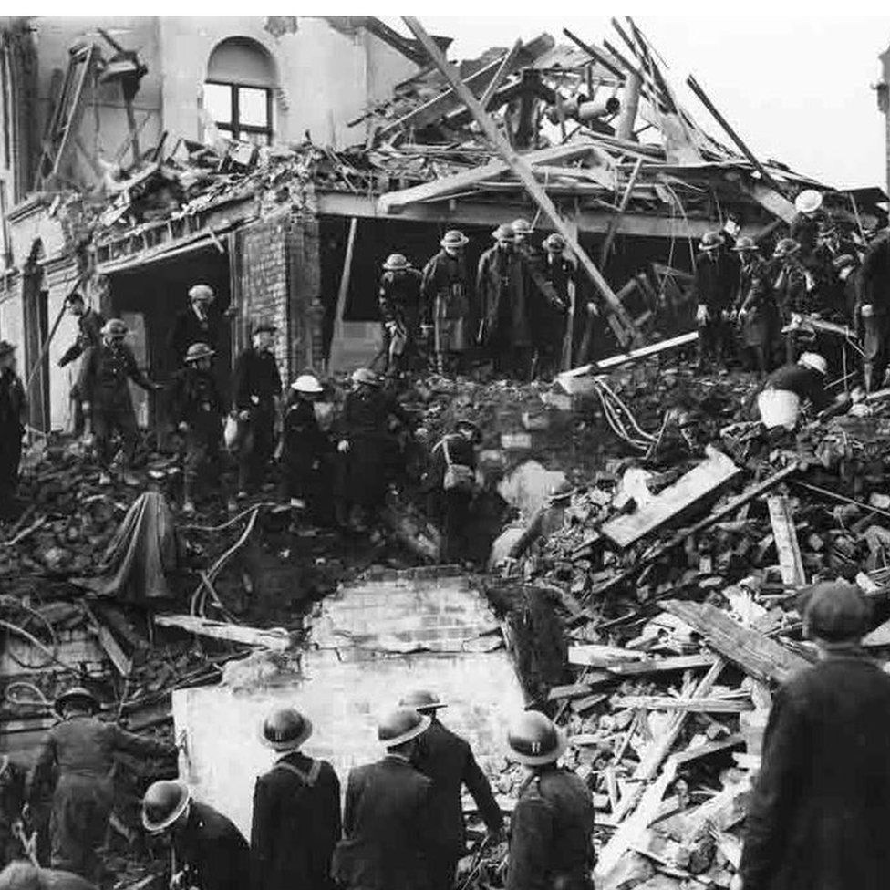 Liverpool Marks World War Two s worst Civilian Bombing BBC News