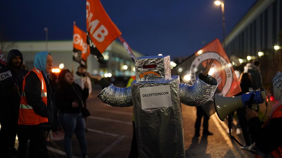 GMB union members striking in Coventry