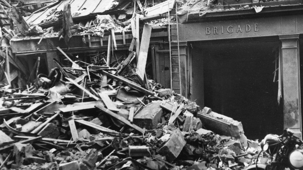 Nostalgic Photos Show 150 Years Of London Fire Brigade - BBC News