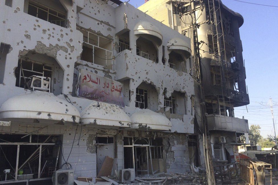 A damaged building in Kirkuk, 22 October