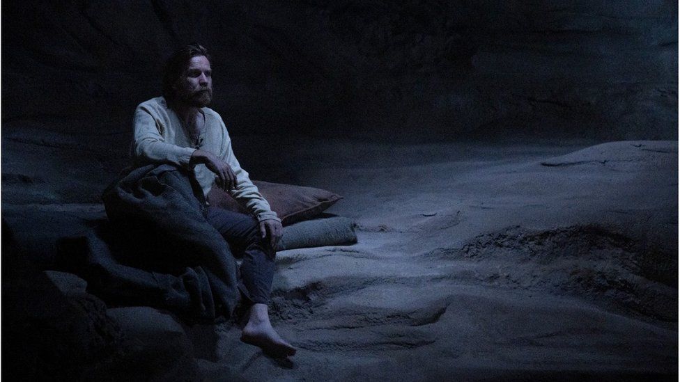Ewan McGregor as Obi-wan Kenobi