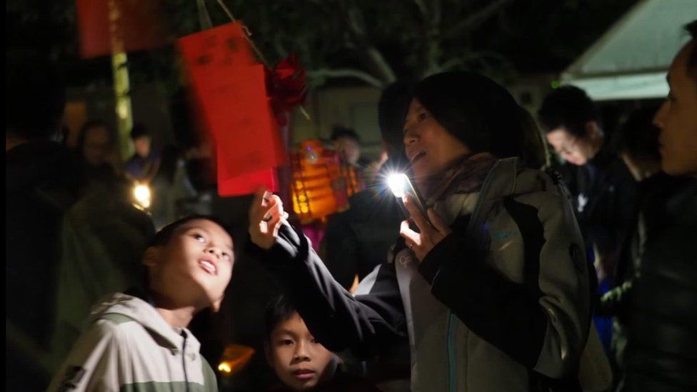 Chinese New Year: What is it and how is it celebrated? - BBC News