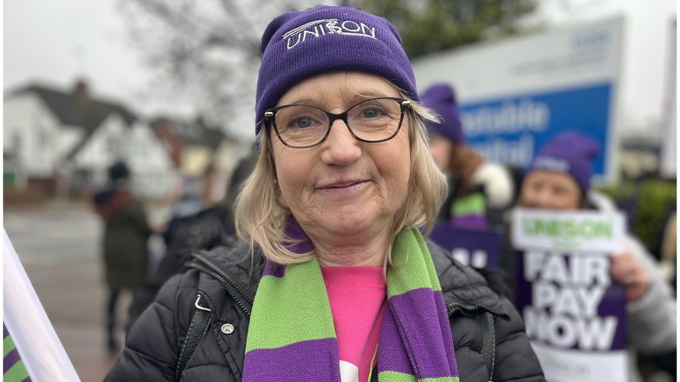 Connie McKeown at the picket line outside Luton & Dunstable hospital