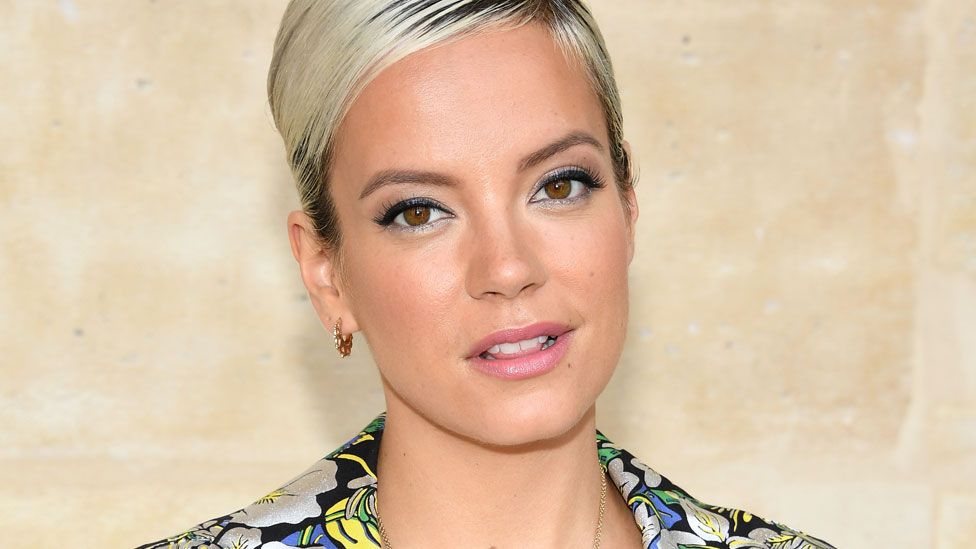 Lily Allen To Write Shocking And Brutal Memoir Bbc News