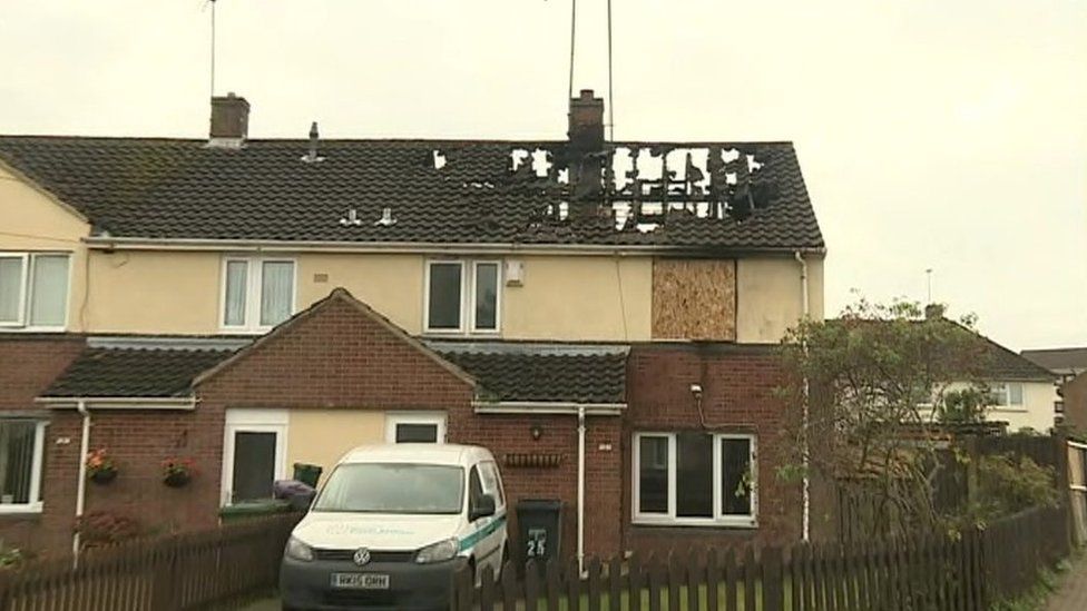 Man dies as chip pan catches fire in Corby BBC News