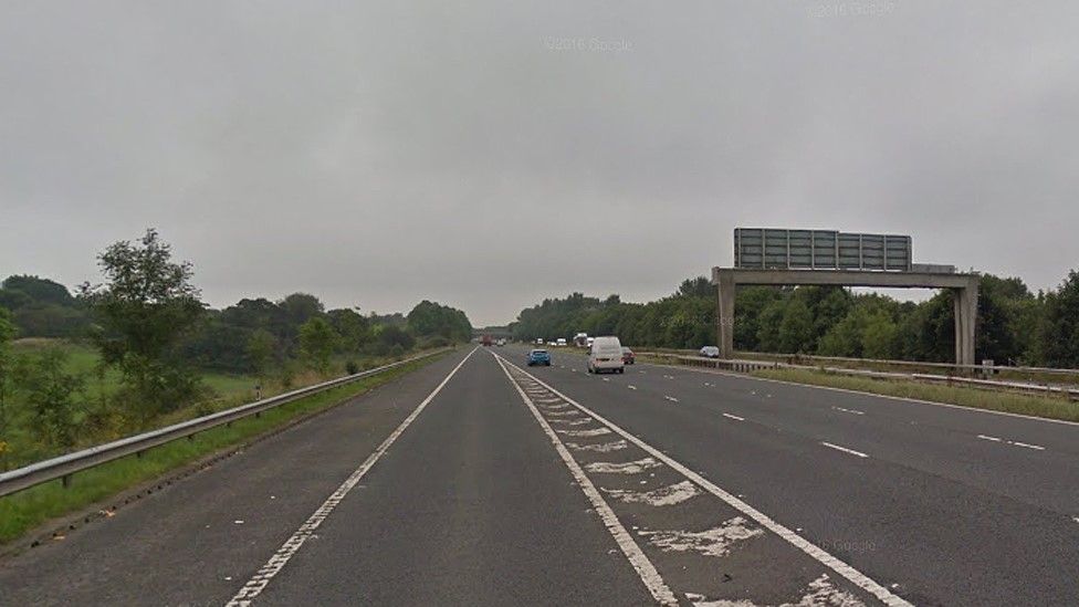 Girl, 11, dies in motorway crash on M61 - BBC News