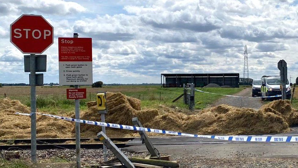 Cambridgeshire Level Crossing Crash Raib Finds No Call Made c News