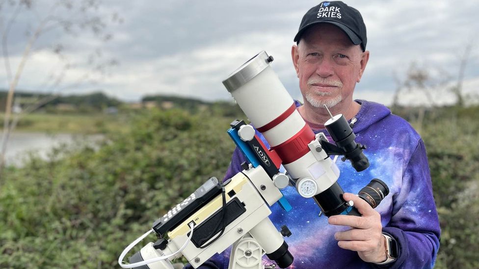 Astronomer Mike Barrett