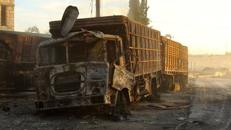 Aftermath of attack on aid convoy in Urum al-Kubra, Syria (20 September 2016)