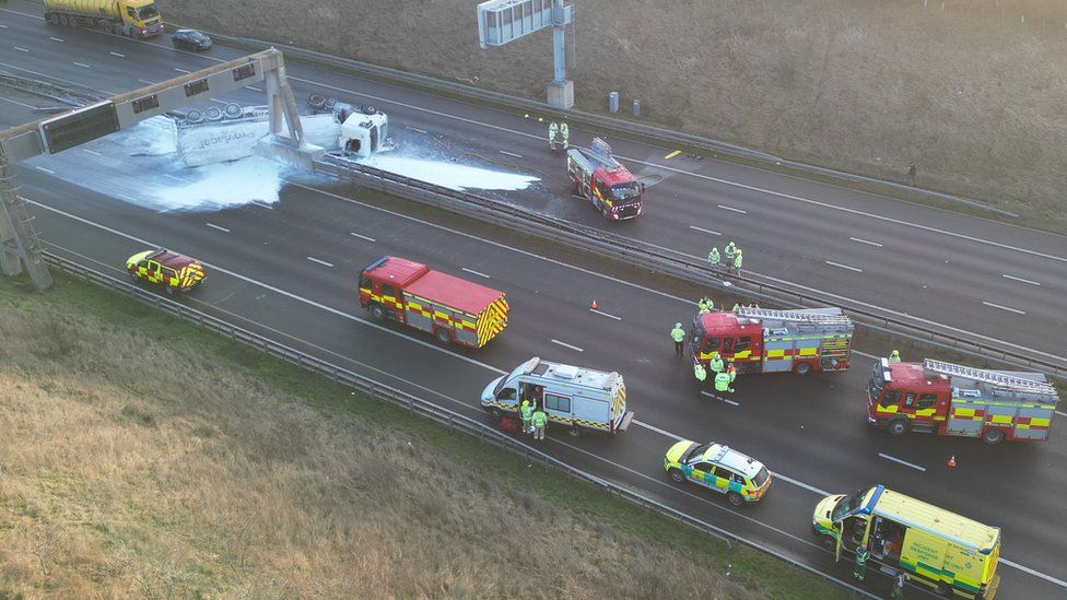 A1 M remains closed for clean up 24 hours after tanker overturns