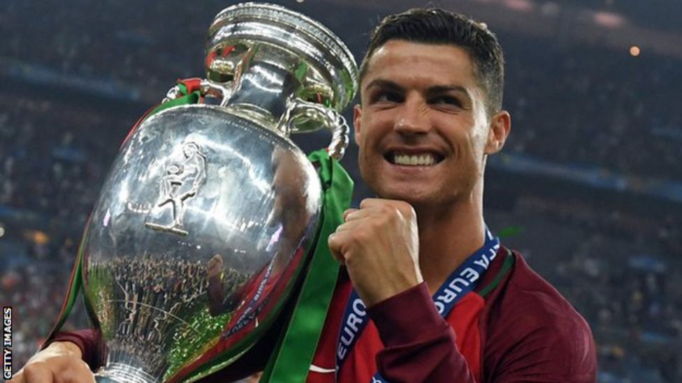 Ronaldo wins Ballon d'Or for the fourth time - BBC Newsround