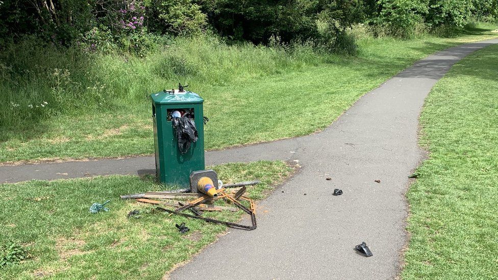 Park rubbish