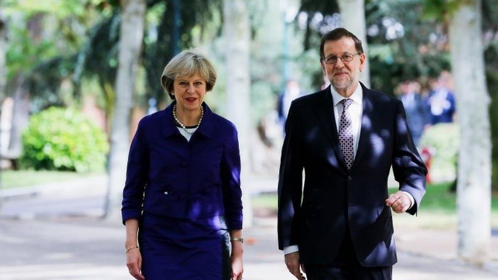 Theresa May and Mariano Rajoy