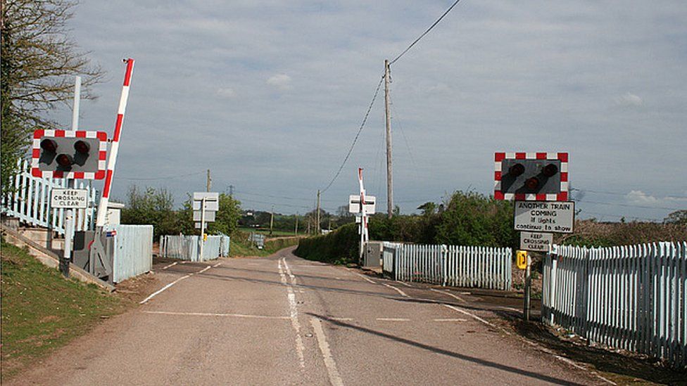 Level crossing at Bradford-on-Tone