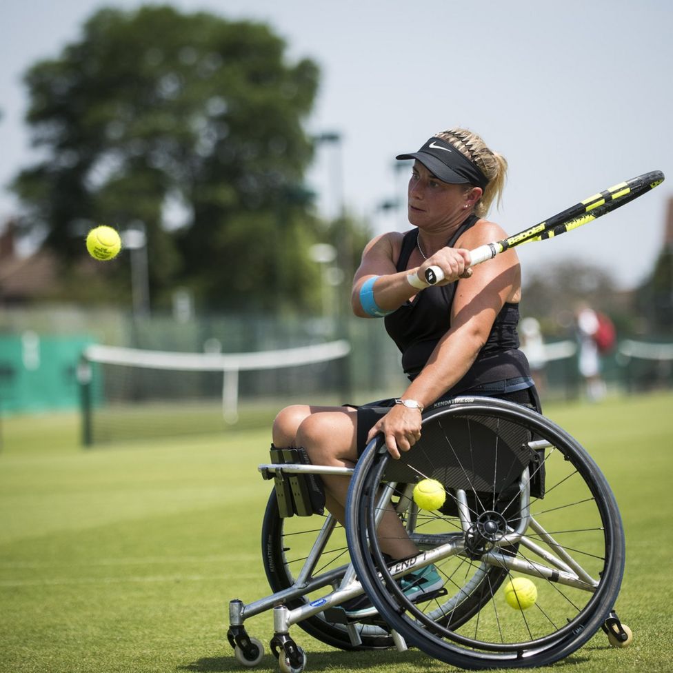 The tennis players who play by different rules BBC News