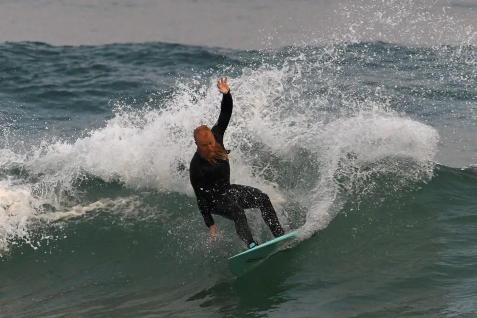 Australian shreds record for longest surf session