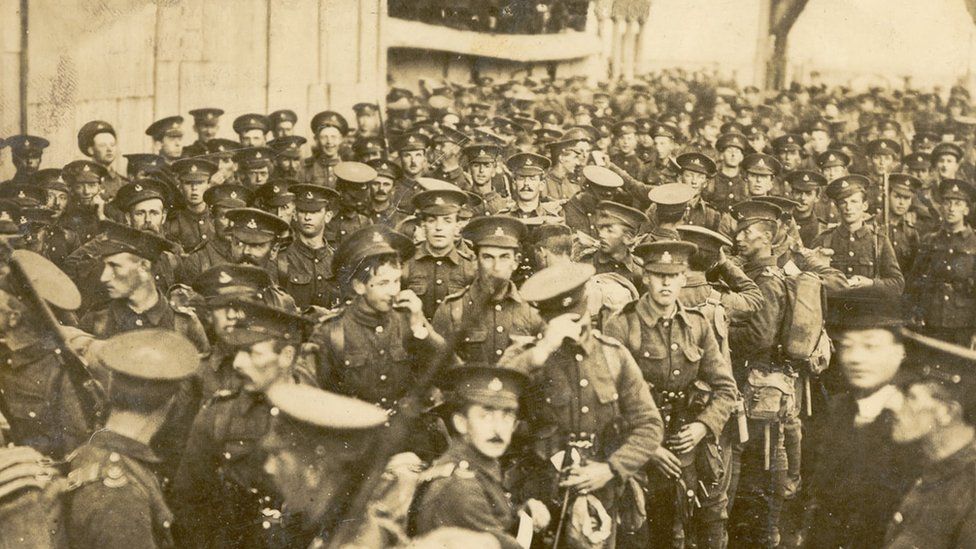 Guernsey soldiers' World War One legacy set in memorial stone BBC News