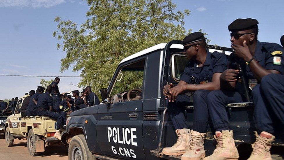 Police in the Niger capital Niamey (20 March 2016)