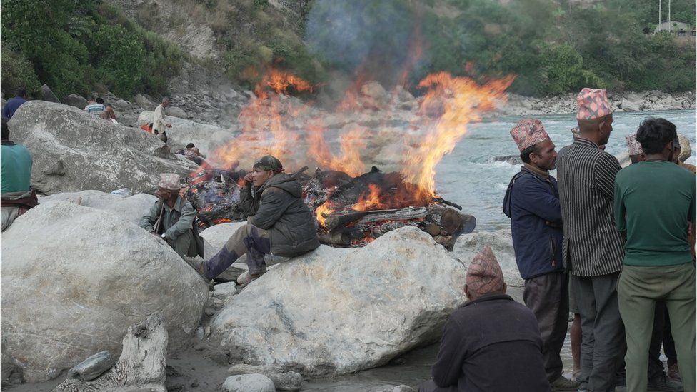 Bodies cremated by the river in Nepal after earthquake