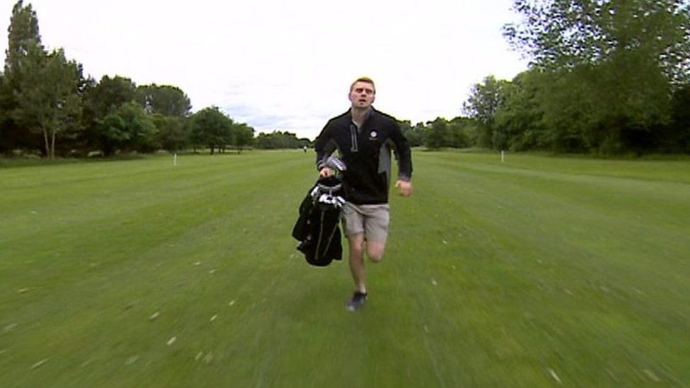 Charlie Barwis playing speed golf
