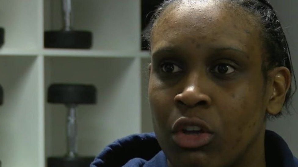 Powerlifting champ 'Lifting 30stone weights cured my sore back' BBC