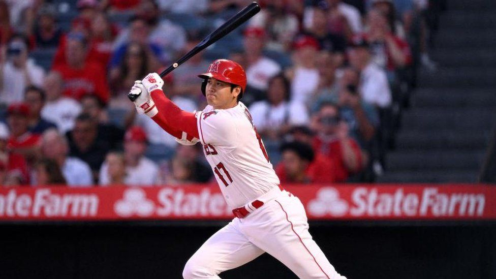 Shohei Ohtani: Baseball star joins LA Dodgers in record $700m deal - BBC  News