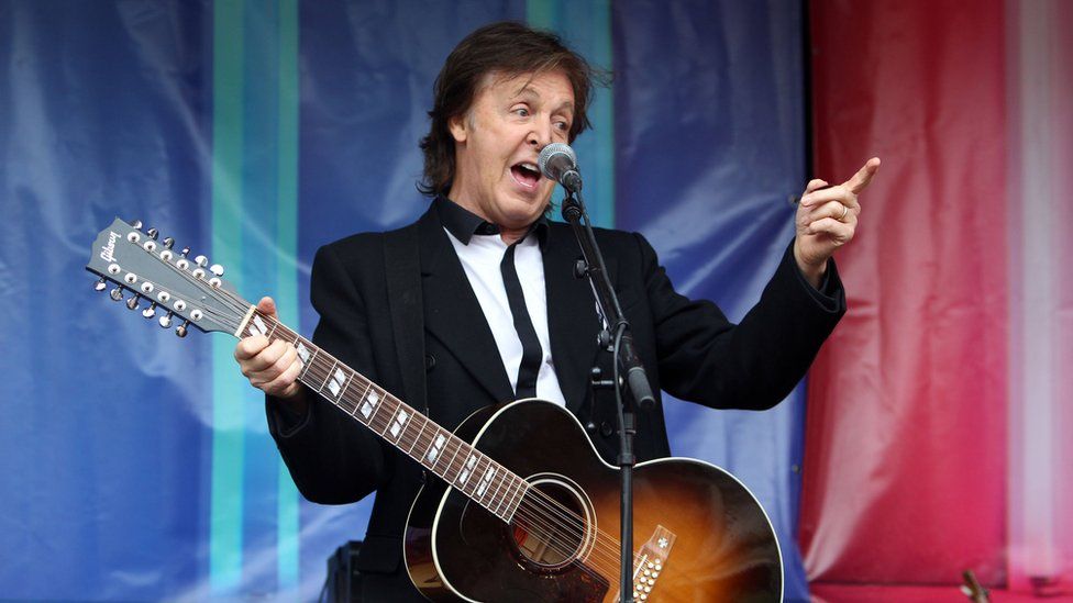 McCartney guitar