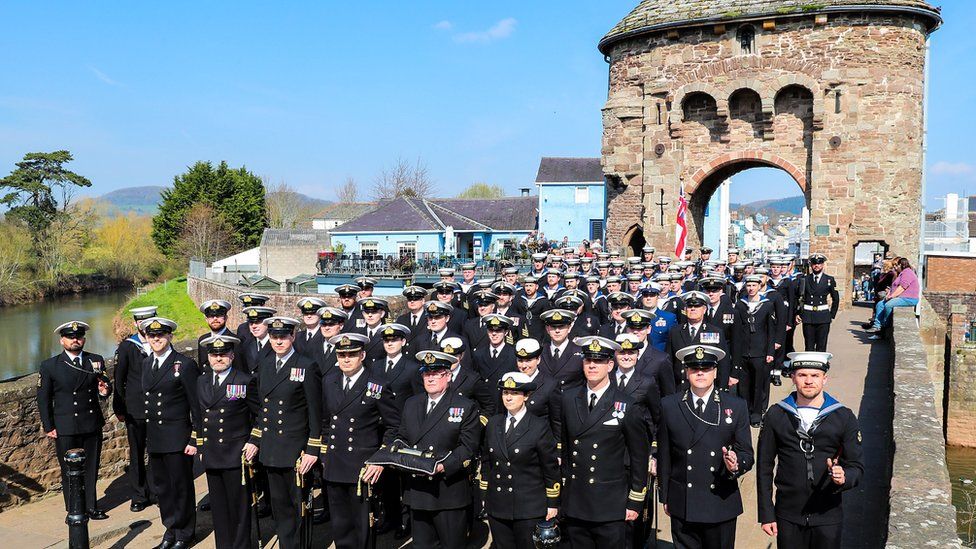 In pictures HMS Monmouth crew enjoy freedom parade BBC News