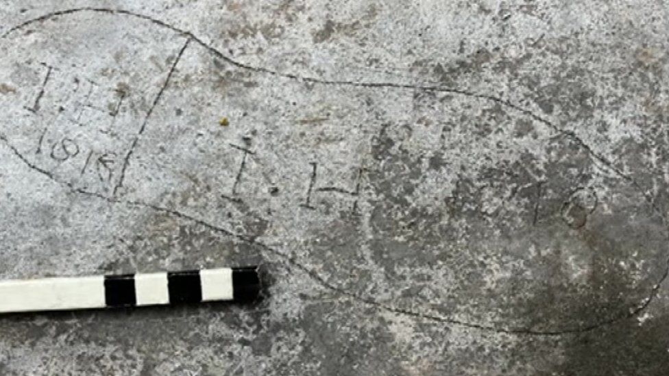 Footprint marking