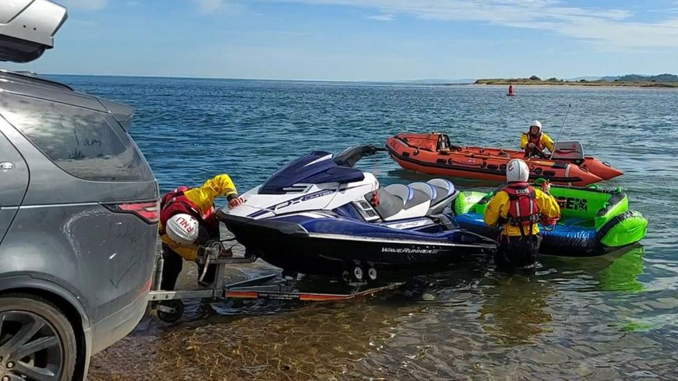 Exmouth RNLI rescues two stranded paddleboarders BBC News